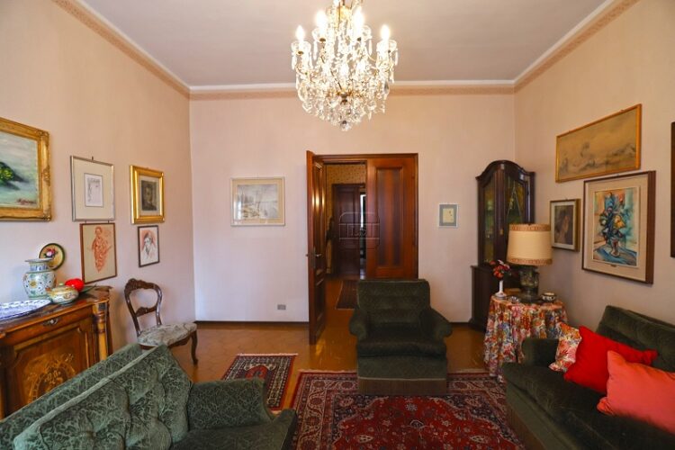 315 1748502958 gallery 750x500