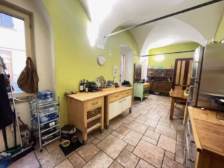 IMG_4662 1762423082 gallery 750x563