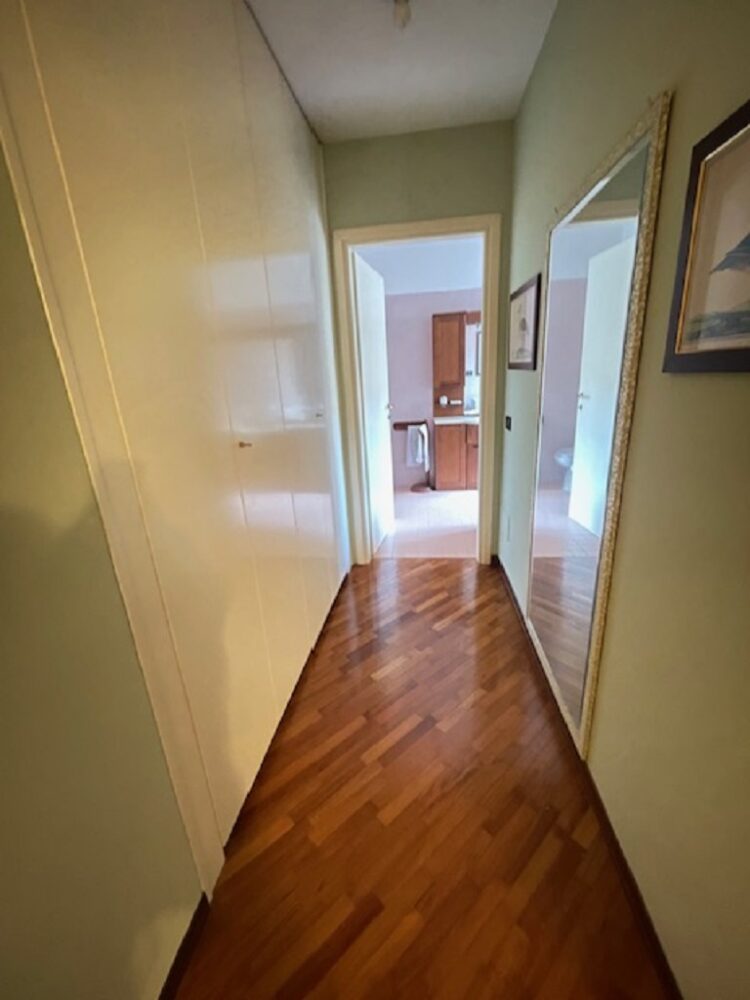 IMG_4704 1762357499 gallery 750x1000