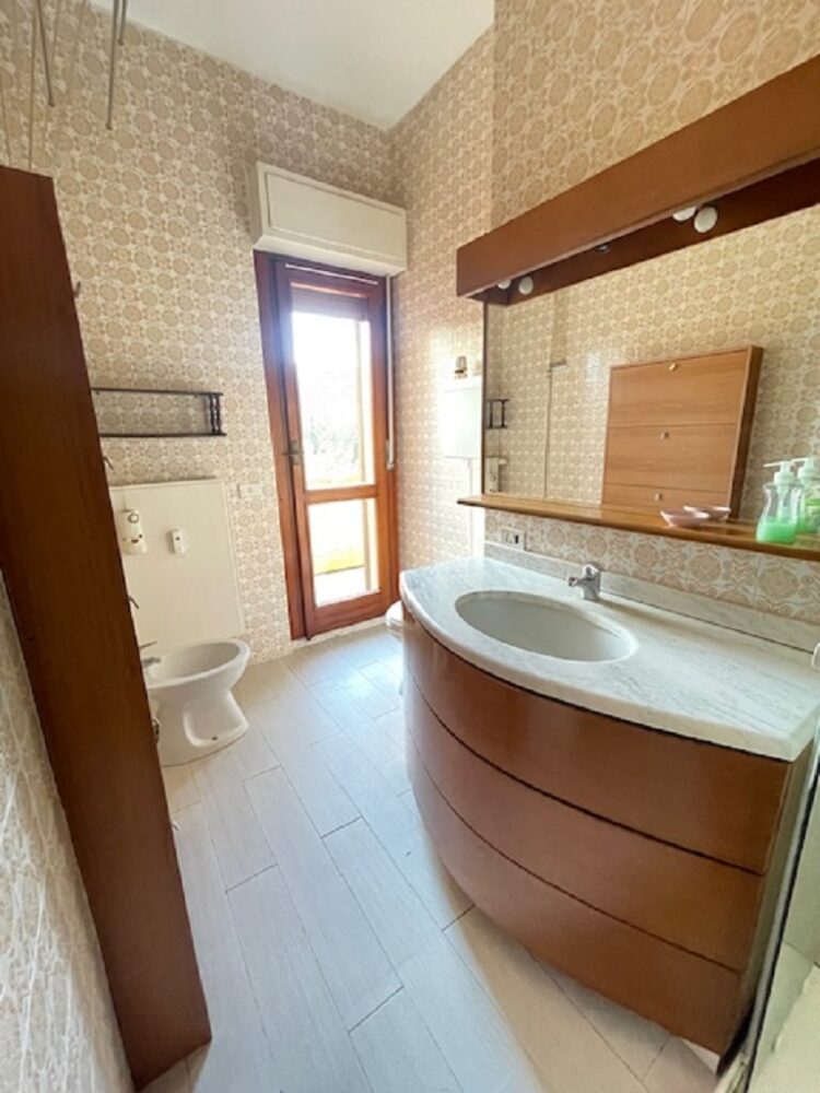 IMG_4737 1762504895 gallery 750x1000