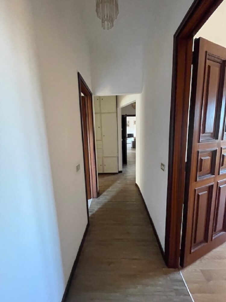 IMG_4747 1762504918 gallery 750x1000