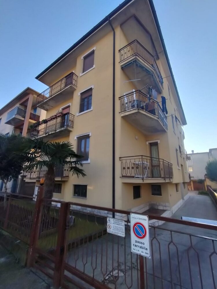 8df15f59 5eb2 4b58 bb16 209a8ff57bfe 1764865096 gallery 750x1000