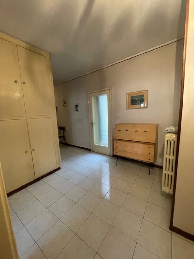 IMG_5422 1766158645 gallery 750x1000