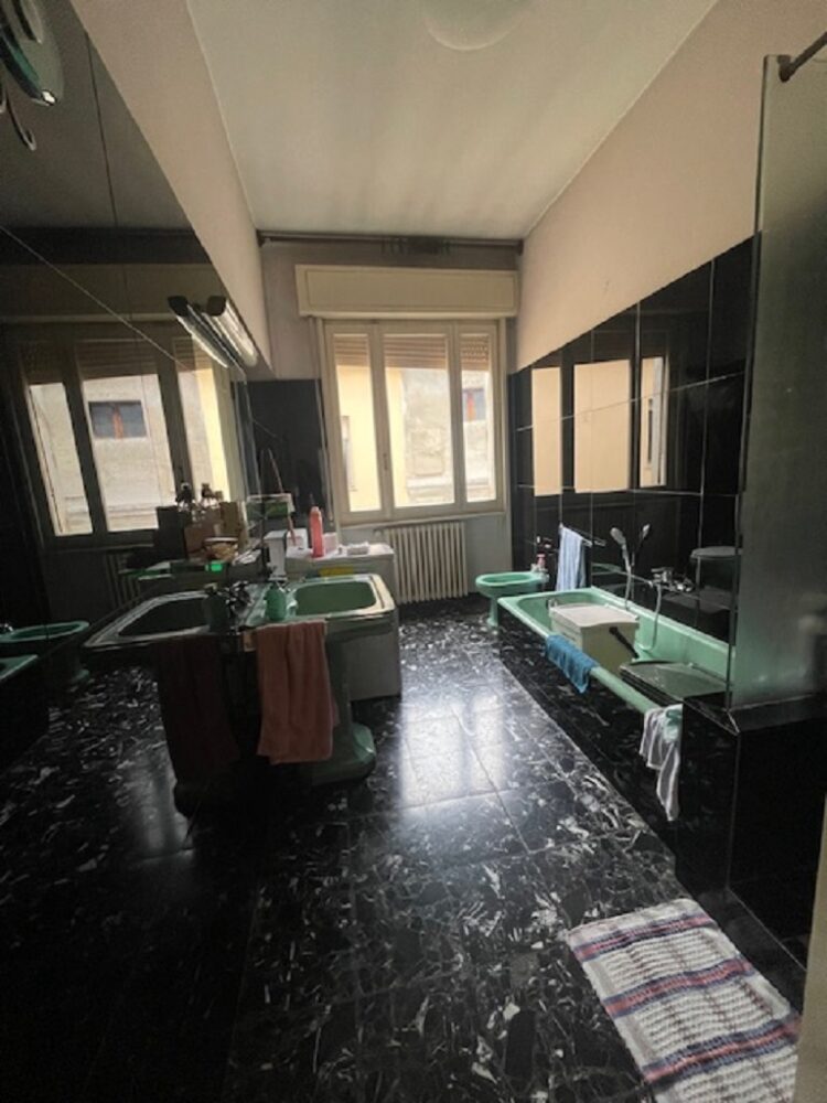 IMG_5423 1766158645 gallery 750x1000