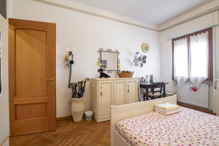 _SPO7772 1765275340 gallery 750x500