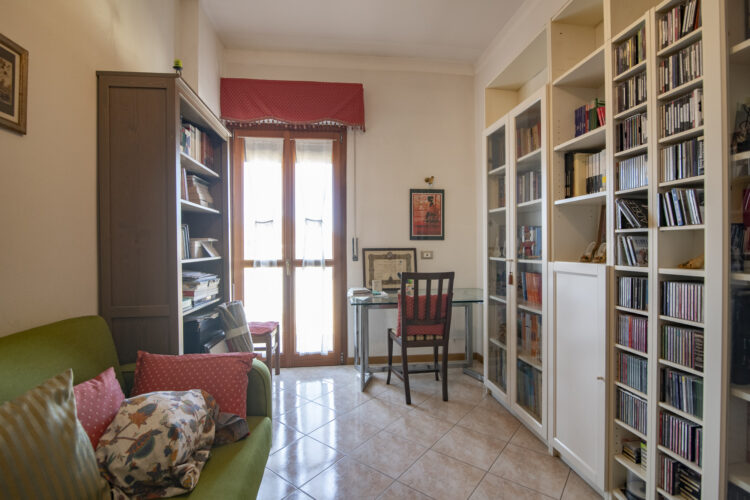 _SPO7800 1765275340 gallery 750x500