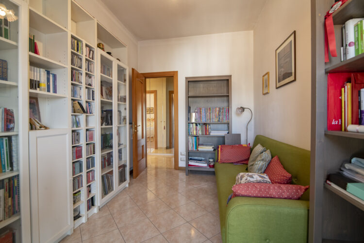 _SPO7808 1765275453 gallery 750x500