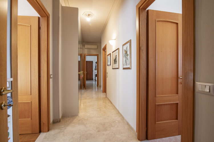 _SPO7816 1765275453 gallery 750x500