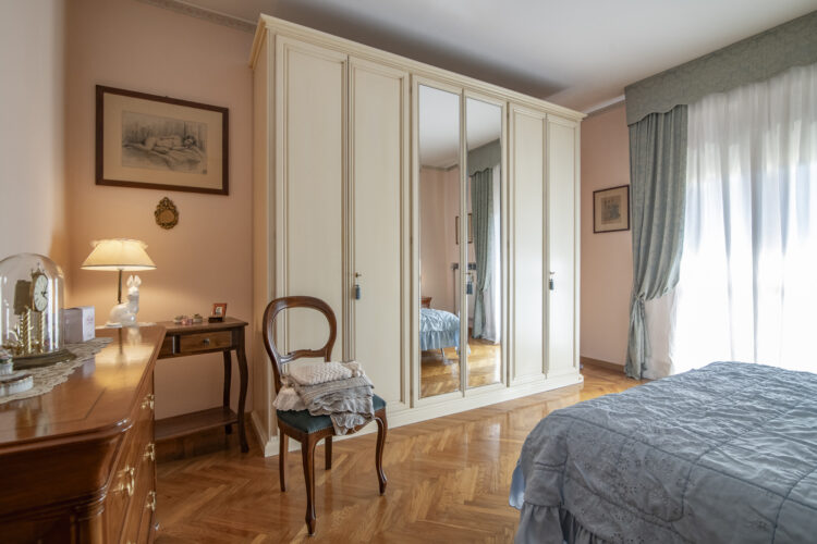 _SPO7847 1765275453 gallery 750x500