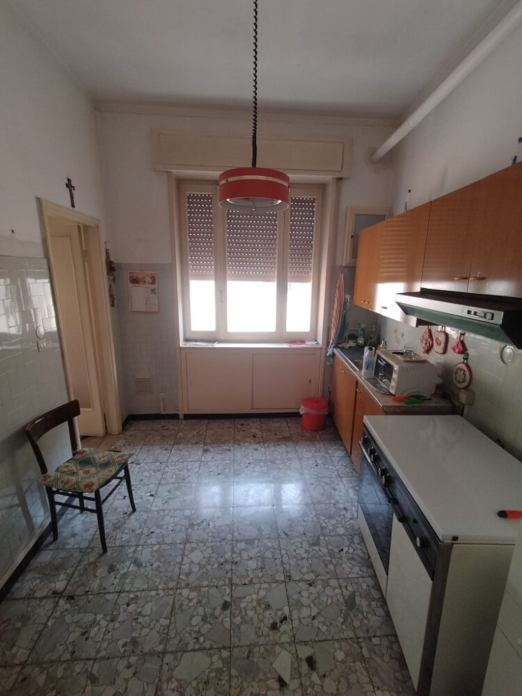 d8992292 ffda 4b21 a0e3 82e625a0cfa9 1764922942 gallery 750x1000