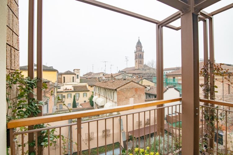 _ARI7198 1770890450 gallery 750x500