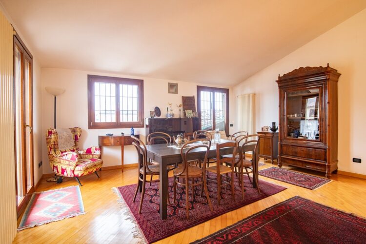 _ARI7650 1770399862 gallery 750x500