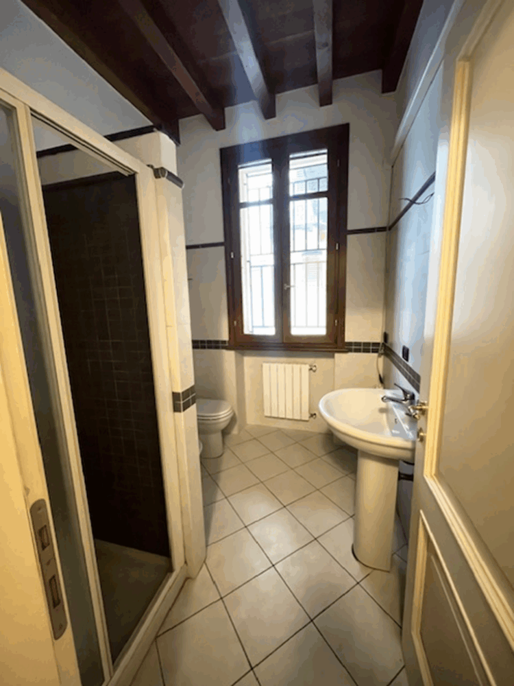 1 1772527959 gallery 750x1000