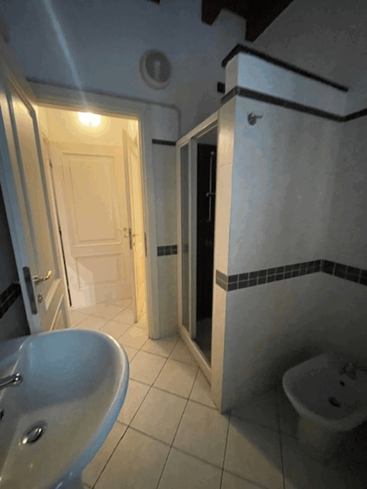 2 1772527959 gallery 750x1000