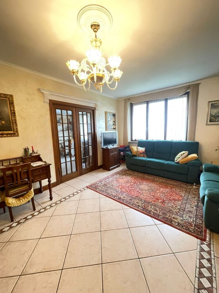 PHOTO 2026 03 03 13 45 49 1772809825 gallery 750x1000