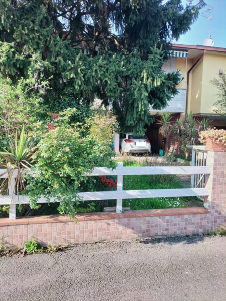 2866e9ce 54be 4693 b85b 174f799769a6 1776352692 gallery 750x1000