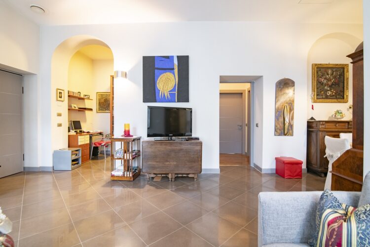 _ARI1077 1777282968 gallery 750x500