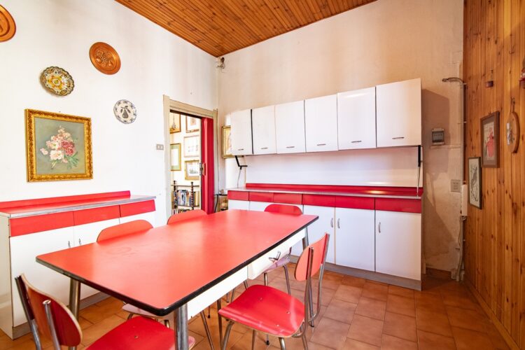 _ARI8175 1775813770 gallery 750x500