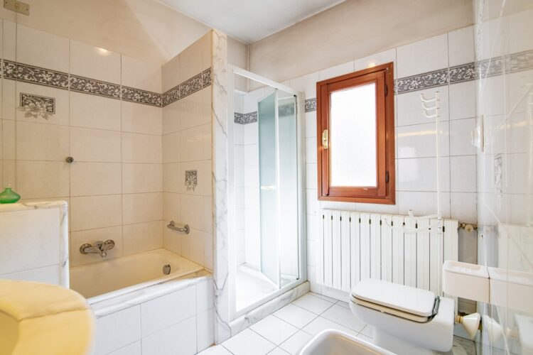 _ARI8250 1775813802 gallery 750x500