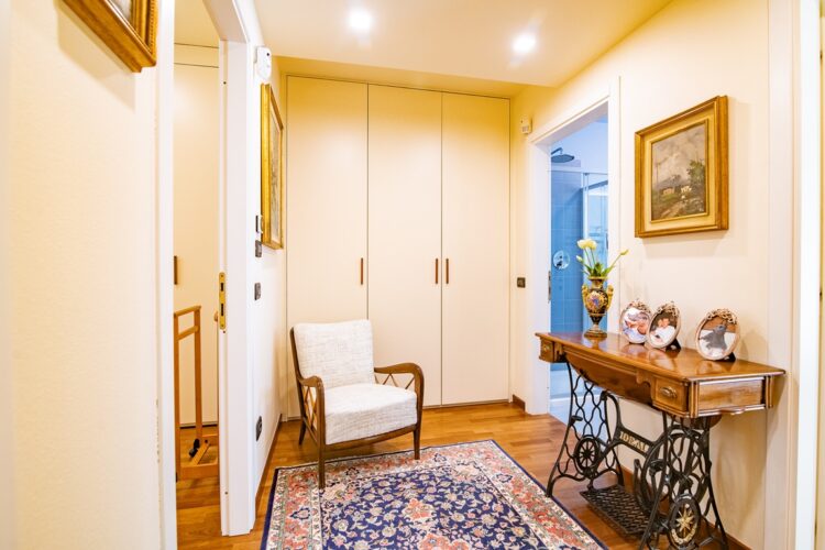 _ARI8383 1775726676 gallery 750x500