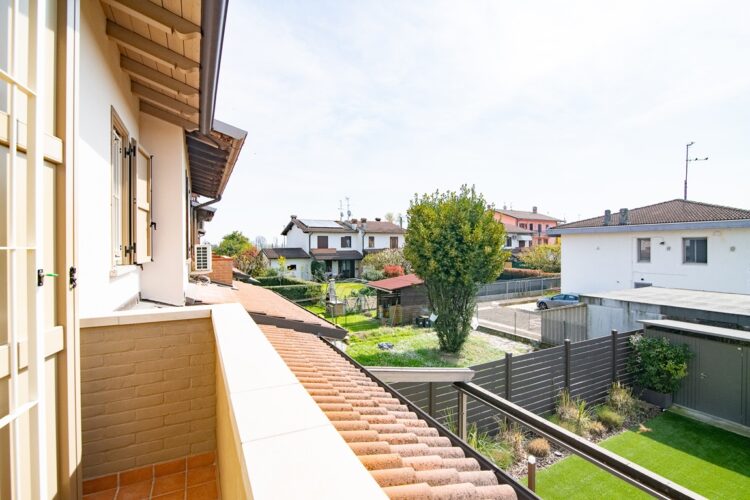 _ARI8494 1775726690 gallery 750x500