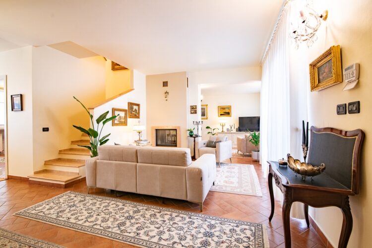 _ARI8518 1775726618 gallery 750x500