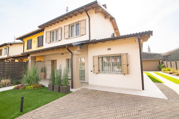 _ARI8677 1775726511 gallery 750x500