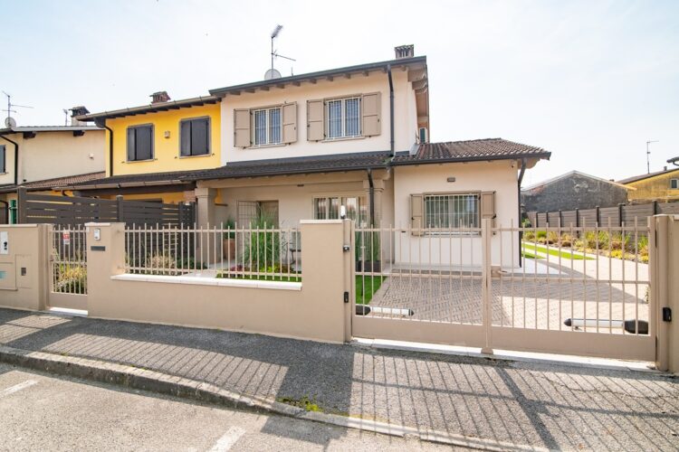 _ARI8803 1775726576 gallery 750x500