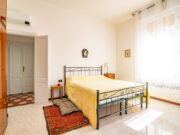 _ARI0134 1788794836 gallery 180x135