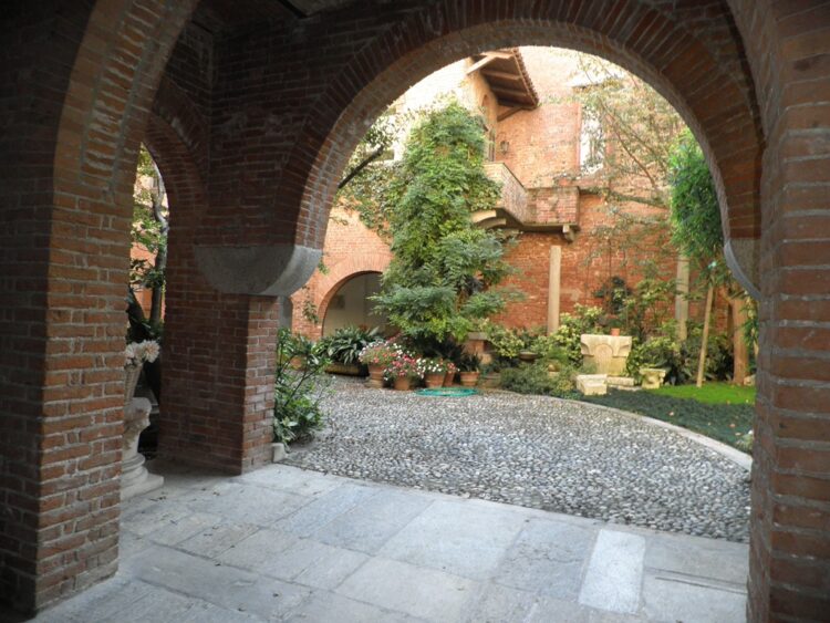 008 1792481568 gallery 750x563