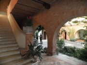 010 1792481568 gallery 180x135