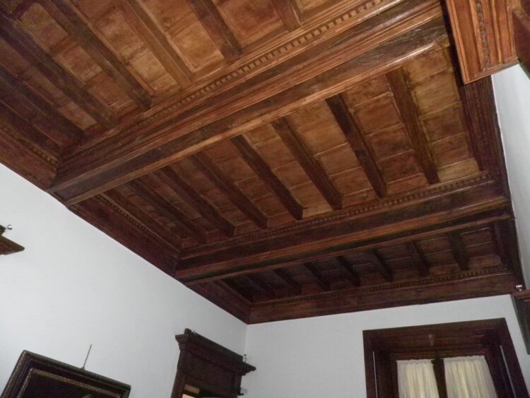 034 1792481643 gallery 750x563