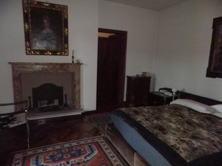 054 1792481688 gallery 750x563