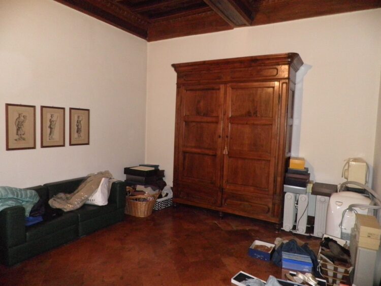 077 1792481733 gallery 750x563