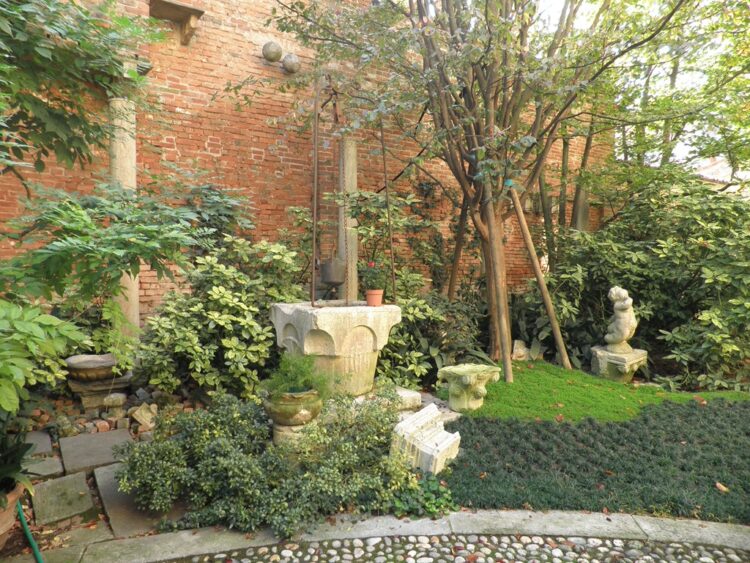 090 1792481751 gallery 750x563